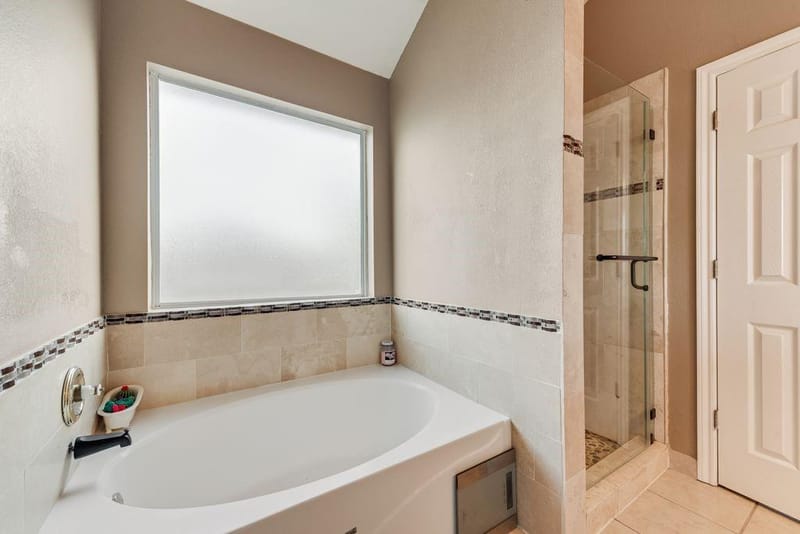 5715 Creekhollow Drive, Arlington TX 76018 - Photo 24