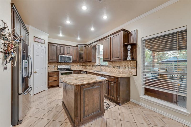 5715 Creekhollow Drive, Arlington TX 76018 - Photo 14