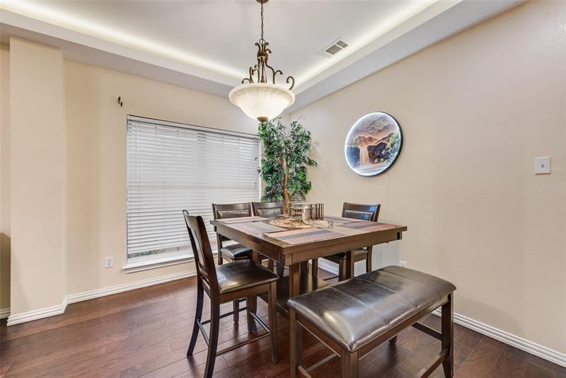 5715 Creekhollow Drive, Arlington TX 76018 - Photo 8