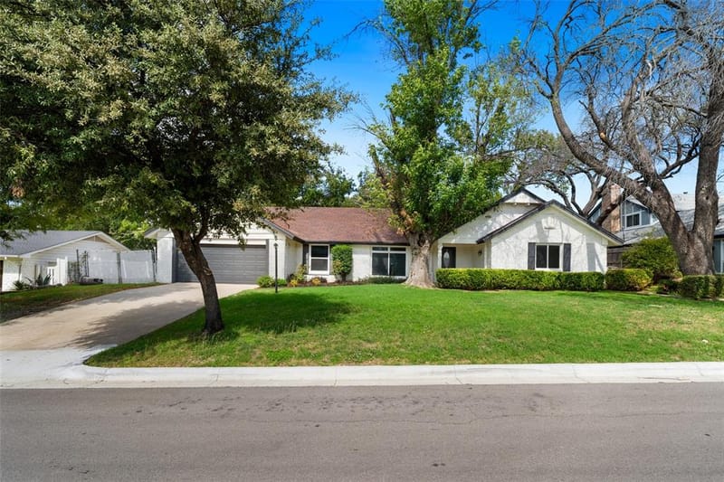 8116 Bangor Drive, Benbrook TX 76116
