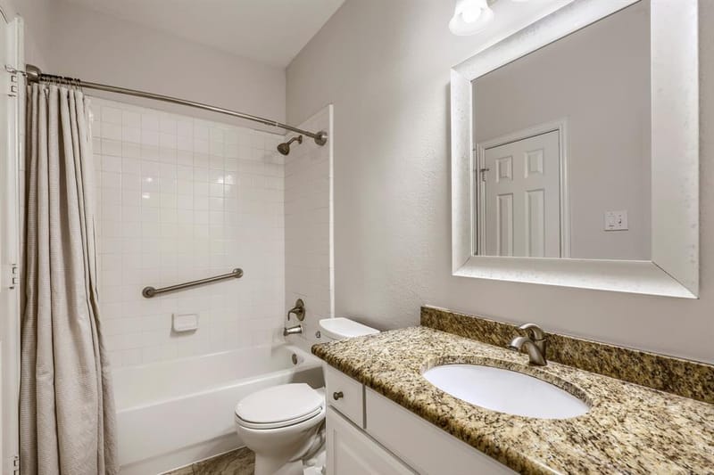8121 Fountain Springs Drive, Plano TX 75025 - Photo 13