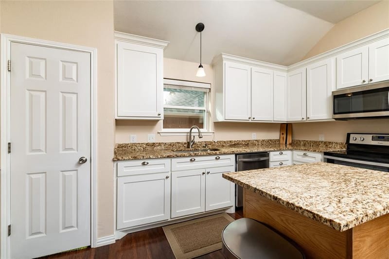 1808 Estates Drive, Mansfield TX 76063 - Photo 13