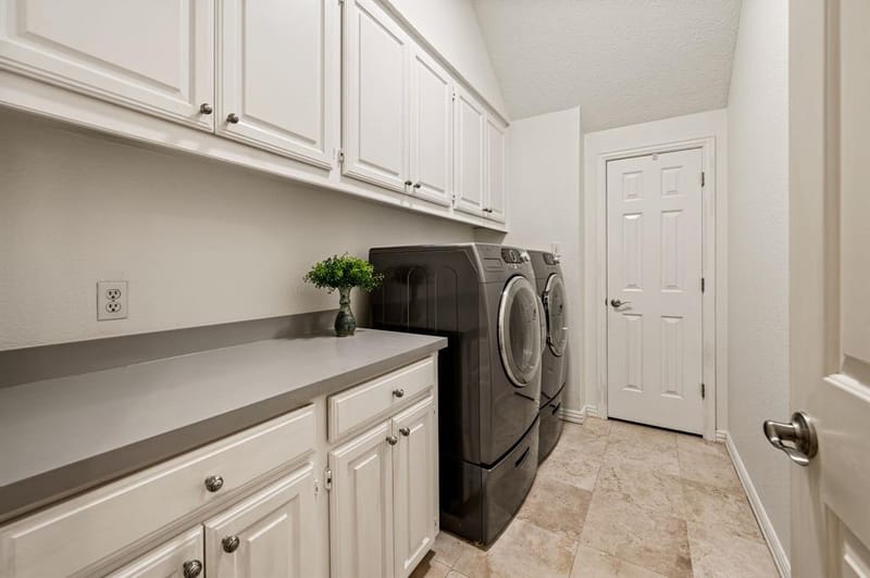 2736 Woodbridge Drive, Hurst TX 76054 - Photo 12