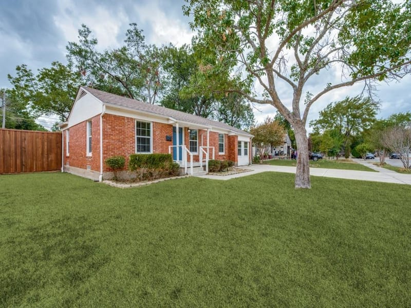 1718 Pat Drive, Dallas TX 75228 - Photo 2