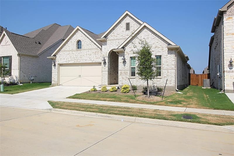 606 Artesian Drive, Argyle TX 76226