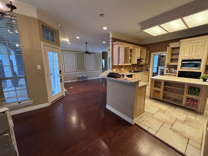2717 Laurel Valley Lane, Arlington TX 76006 - Photo 14
