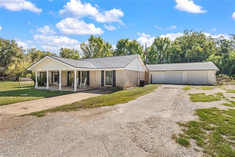 110 Mary Alice Drive, Valley Mills TX 76689