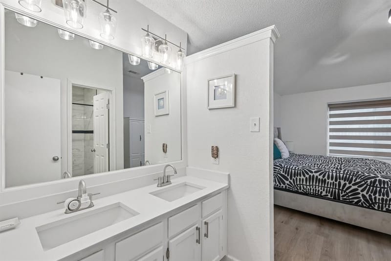 322 Valley Spring Drive, Arlington TX 76018 - Photo 26