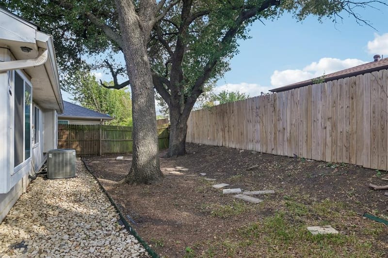 322 Valley Spring Drive, Arlington TX 76018 - Photo 20