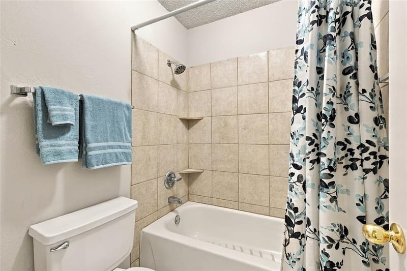 8028 Katie Lane, Watauga TX 76148 - Photo 17