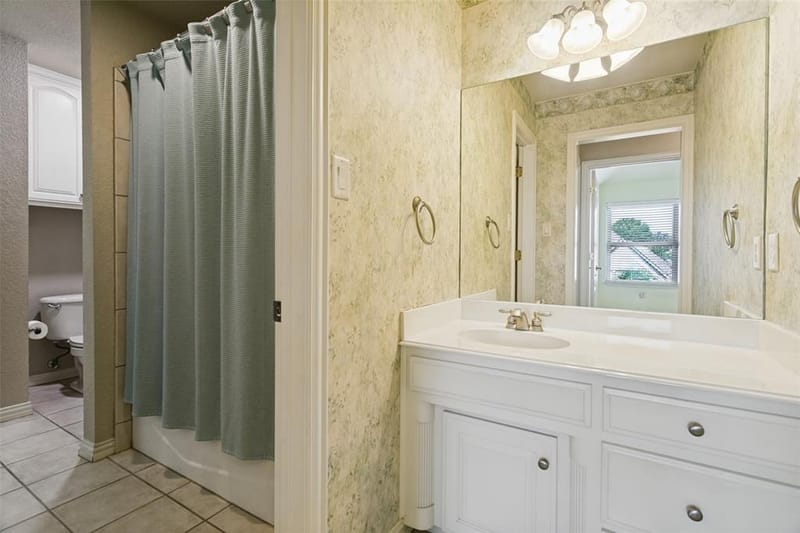 13825 E Riviera Drive, Fort Worth TX 76028 - Photo 26