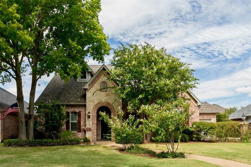 13825 E Riviera Drive, Fort Worth TX 76028