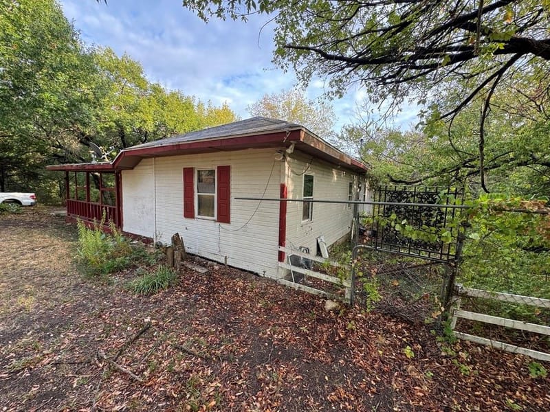 4324 S Cedar Circle Drive, Dallas TX 75237 - Photo 16