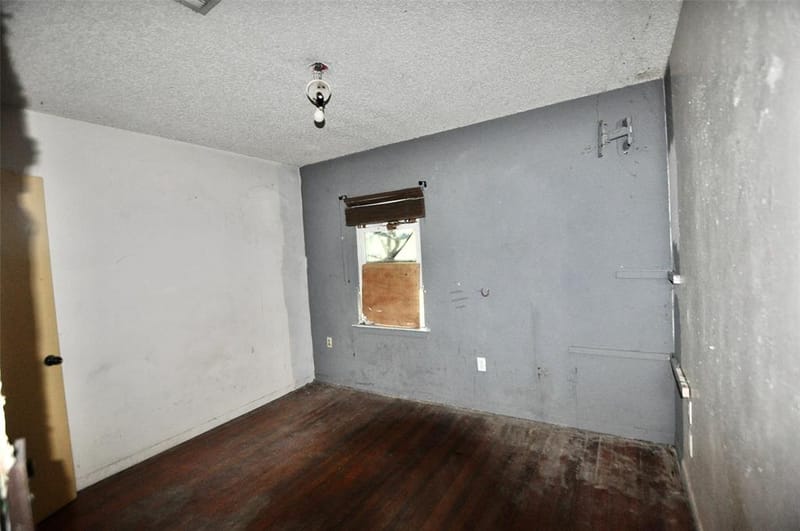 4324 S Cedar Circle Drive, Dallas TX 75237 - Photo 10
