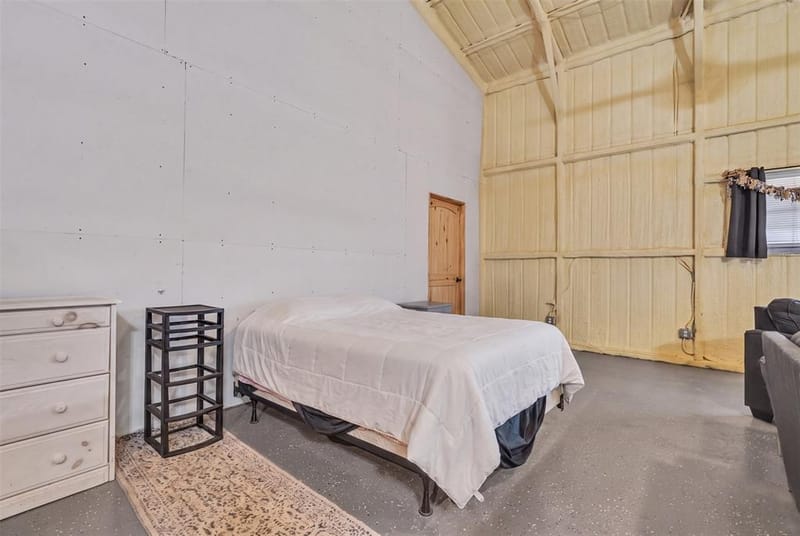 2421 N County Road 810, Alvarado TX 76009 - Photo 32