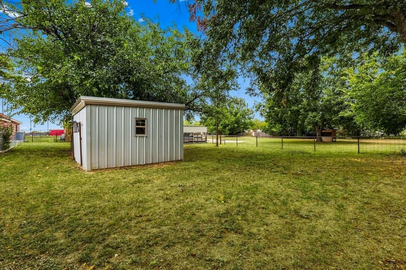 1512 Cobb Street, Bridgeport TX 76426 - Photo 24