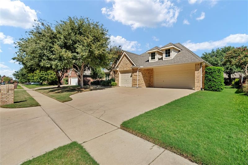 1302 Rosebriar Lane, Mansfield TX 76063 - Photo 2