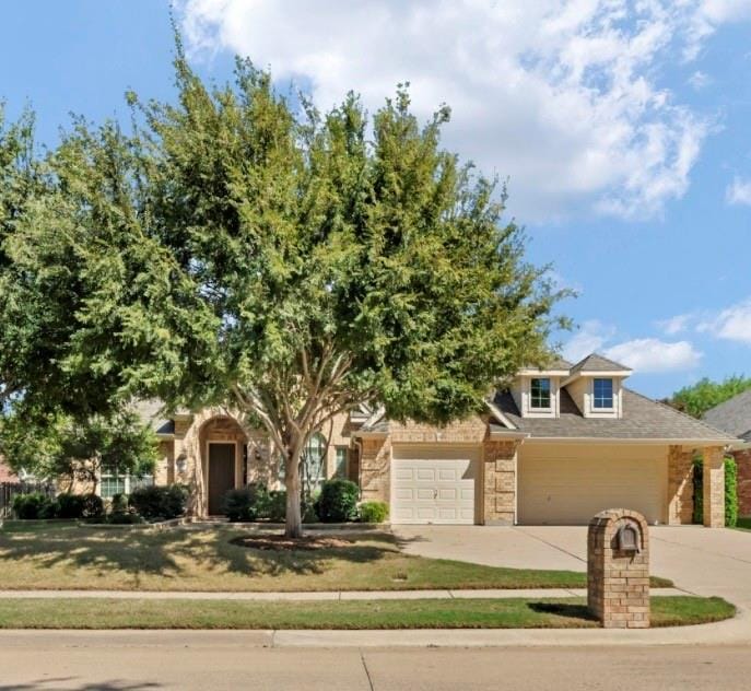 1302 Rosebriar Lane, Mansfield TX 76063