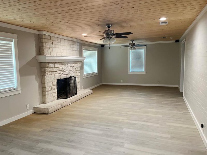 615 E Fairview Street, Blossom TX 75416 - Photo 8