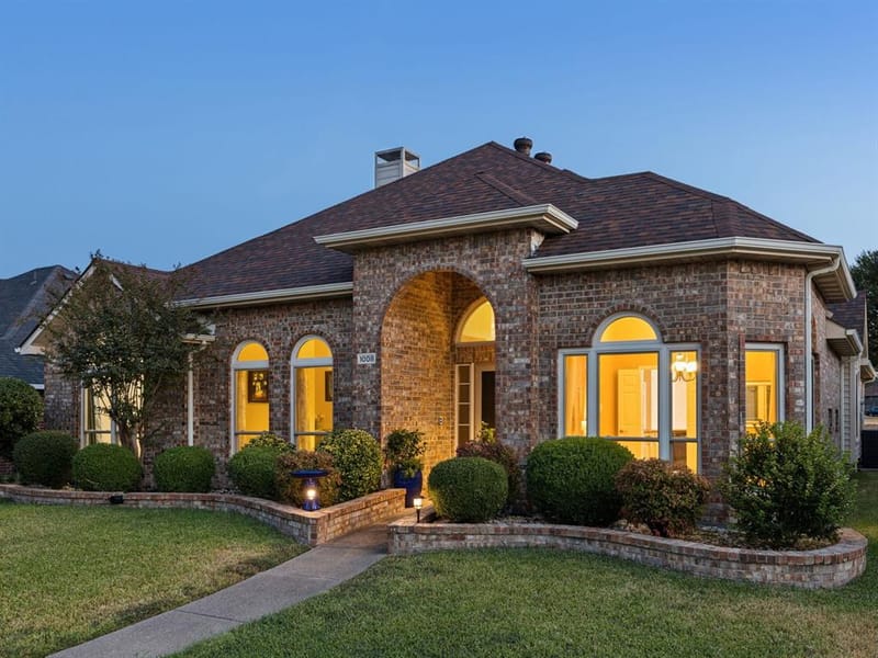 1008 E Grubb Drive, Mesquite TX 75149