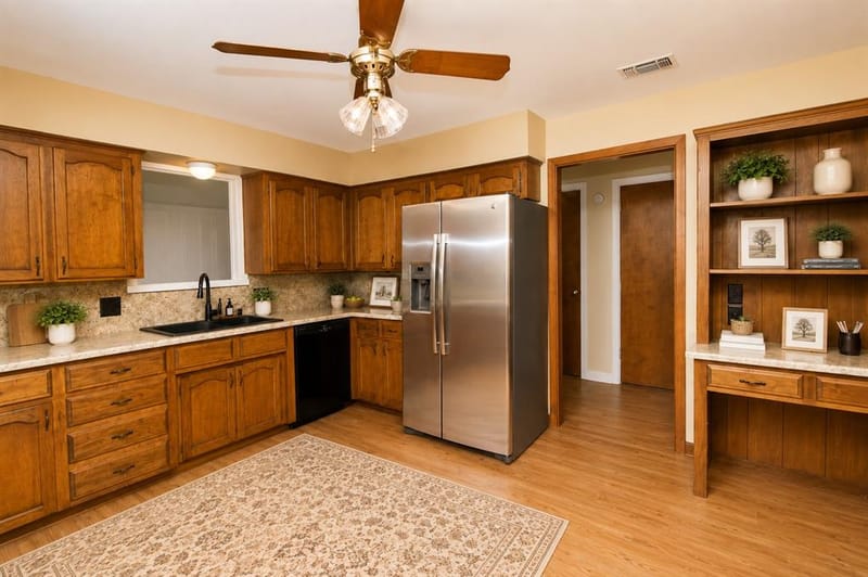 5132 Fairway Circle, De Cordova TX 76049 - Photo 5