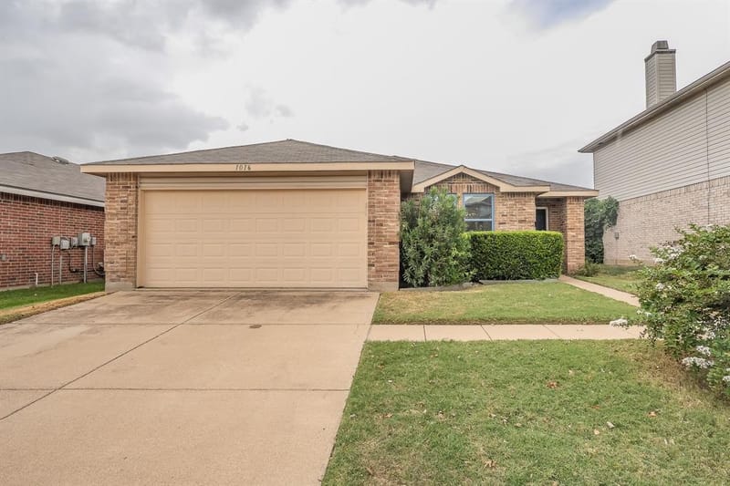 1016 Stone Chapel Way, Fort Worth TX 76179 - Photo 3