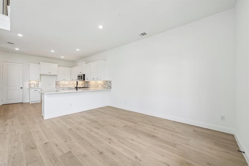 1374 Marsh Lane, Frisco TX 75033 - Photo 8