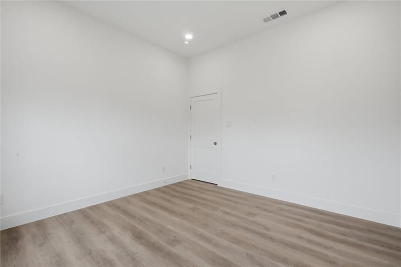 2634 Bainbridge Drive, Dallas TX 75237 - Photo 26