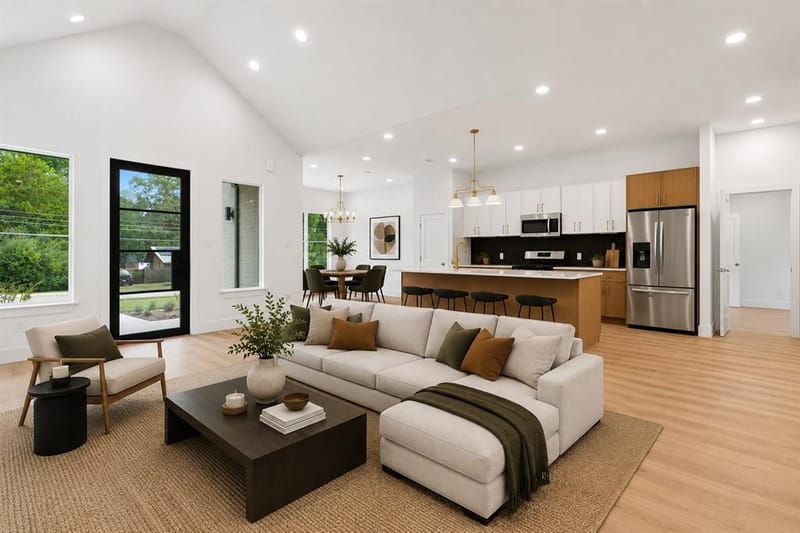 2634 Bainbridge Drive, Dallas TX 75237