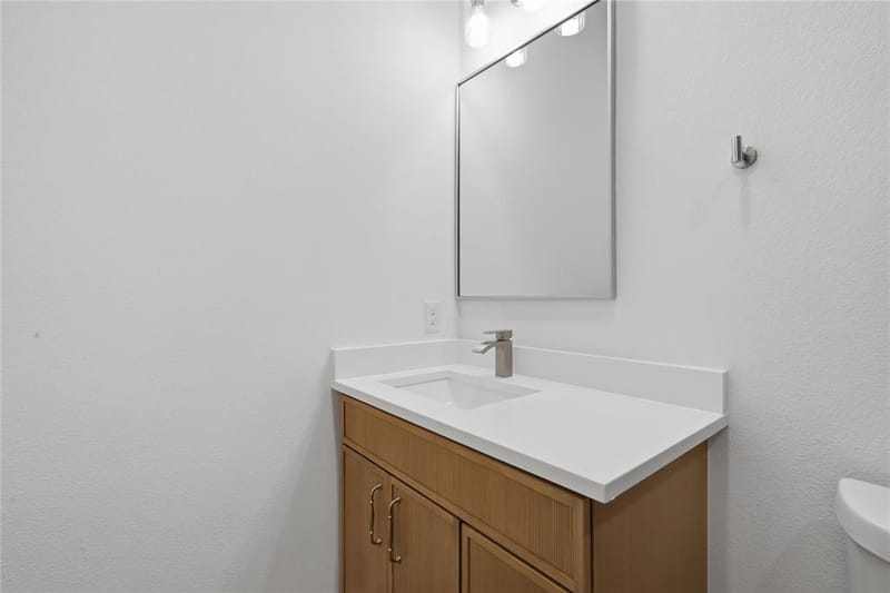 2634 Bainbridge Drive, Dallas TX 75237 - Photo 30