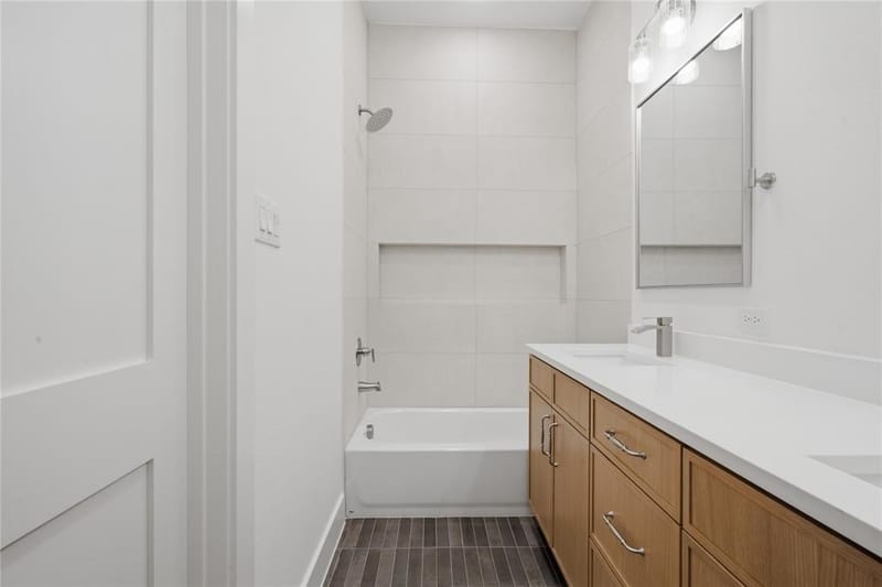 2634 Bainbridge Drive, Dallas TX 75237 - Photo 25
