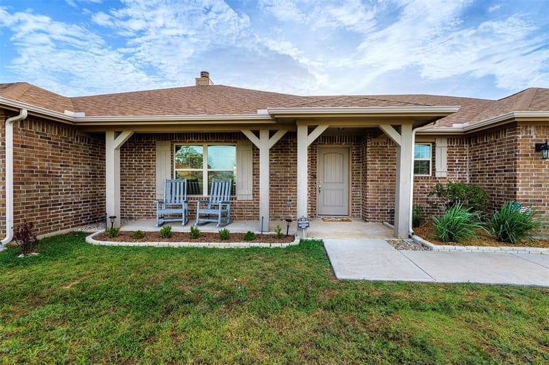 129 Springwood Ranch Loop, Springtown TX 76082 - Photo 3