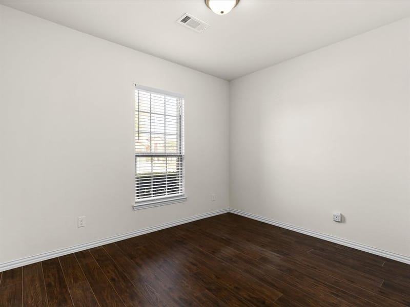 209 Emerald Creek Drive, Fort Worth TX 76131 - Photo 15