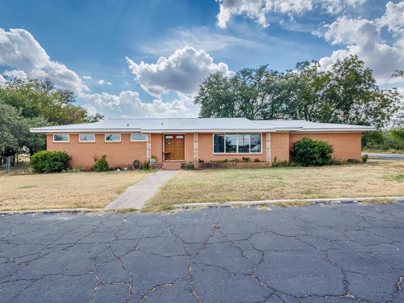 601 Garmon Drive, Early TX 76802