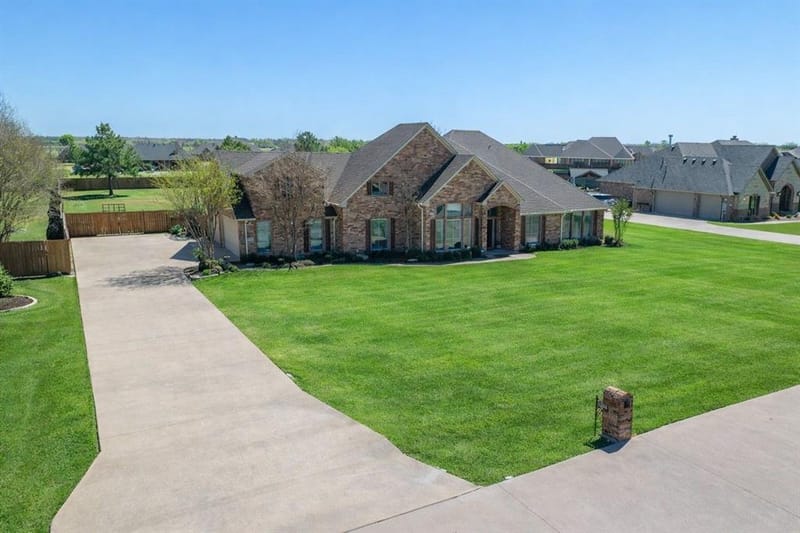 18066 Langford Lane, Talty TX 75126