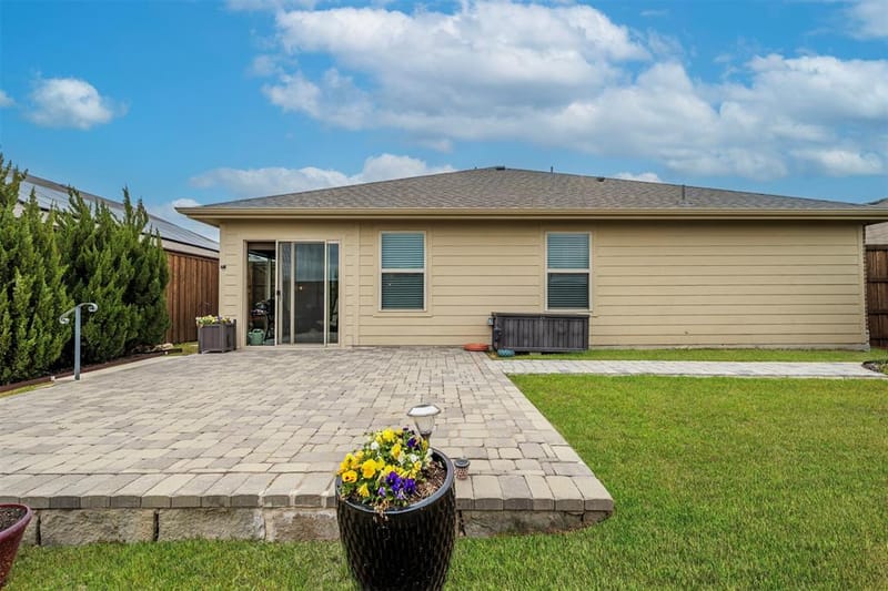 910 Community Way, Royse City TX 75189 - Photo 3