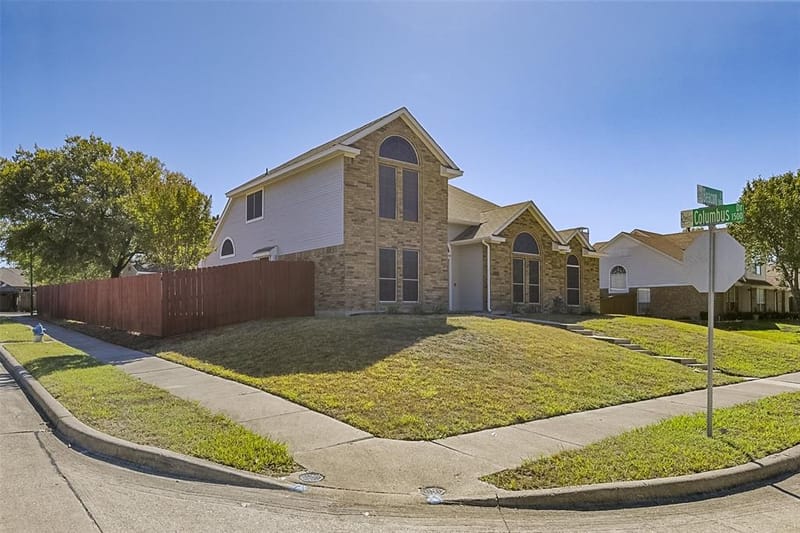 5914 Beacon Drive, Rowlett TX 75089 - Photo 2