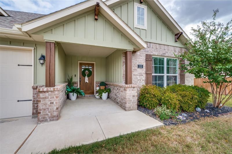 112 Kens Court, Pilot Point TX 76258 - Photo 2