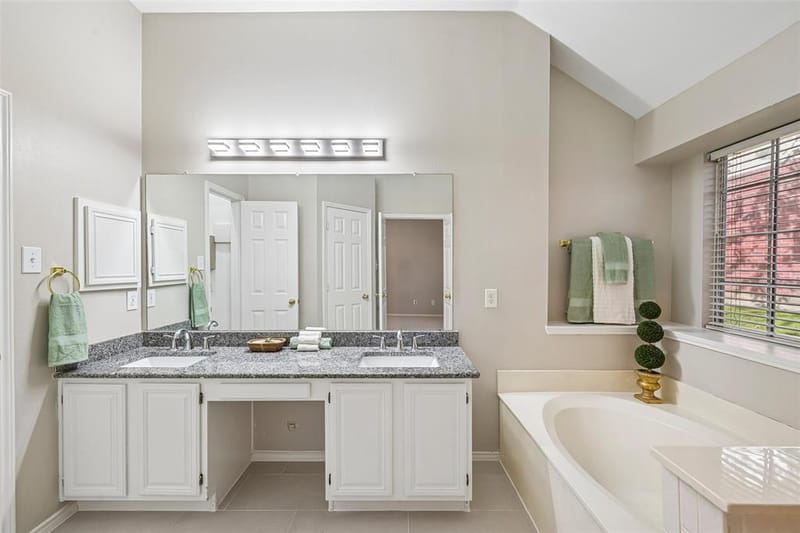 3901 Rolling Hills Drive, Plano TX 75025 - Photo 22