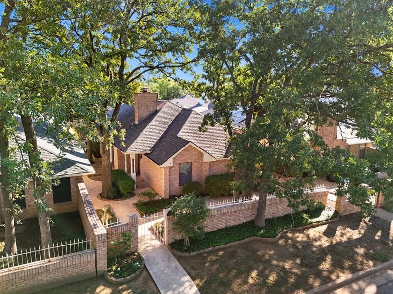 2108 Woodway Drive, Arlington TX 76017 - Photo 31