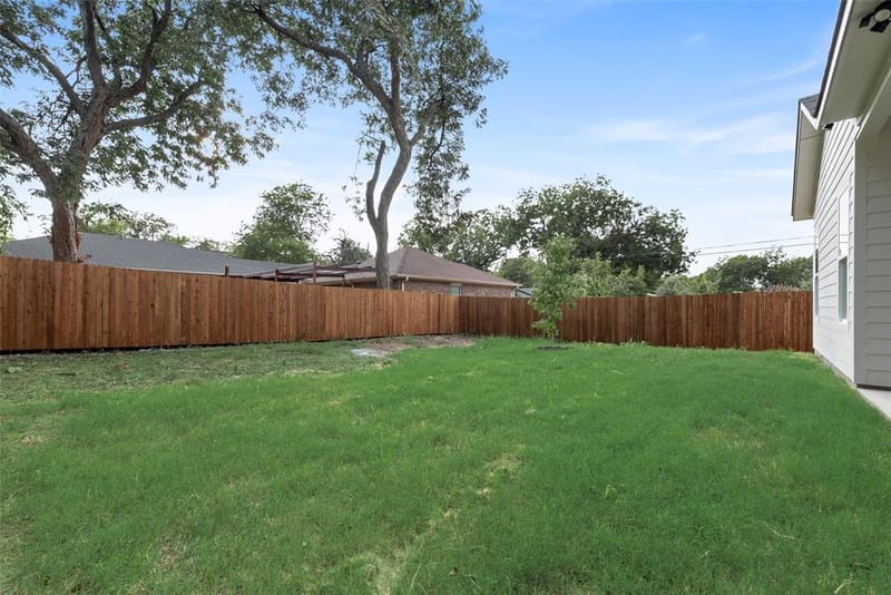 1307 Diceman Avenue, Dallas TX 75203 - Photo 5