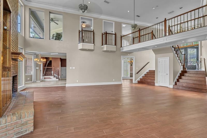 401 Canyon Creek Trail, Fort Worth TX 76112 - Photo 9