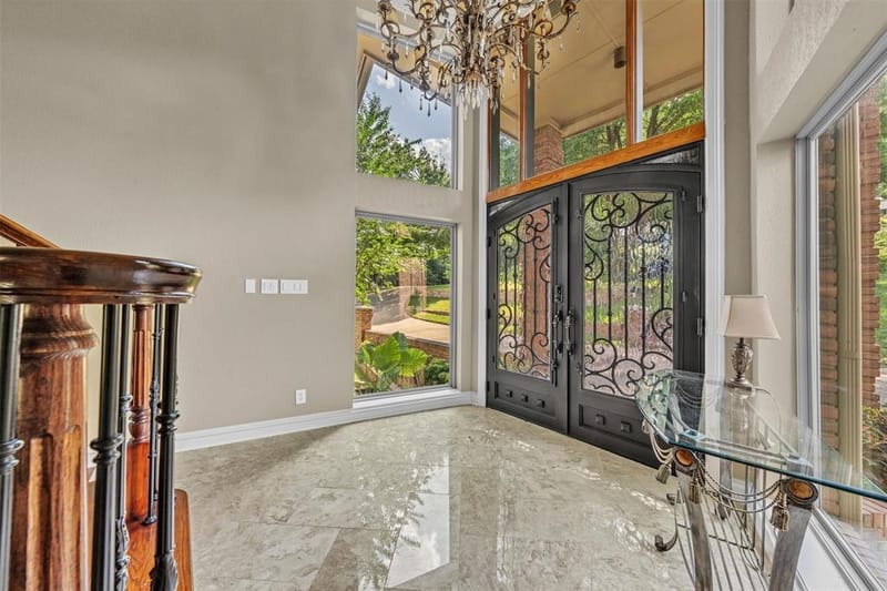 401 Canyon Creek Trail, Fort Worth TX 76112 - Photo 8