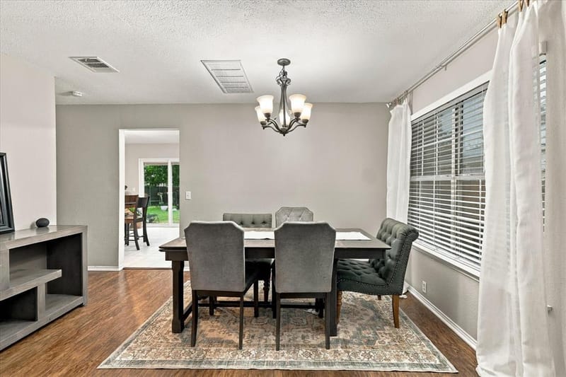 1424 Autumncrest Drive, Arlington TX 76002 - Photo 9