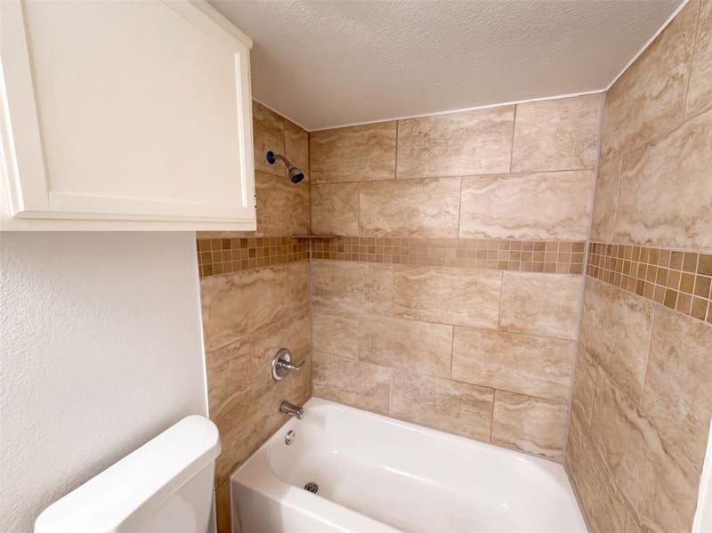 832 Brockden Drive, Mesquite TX 75149 - Photo 9