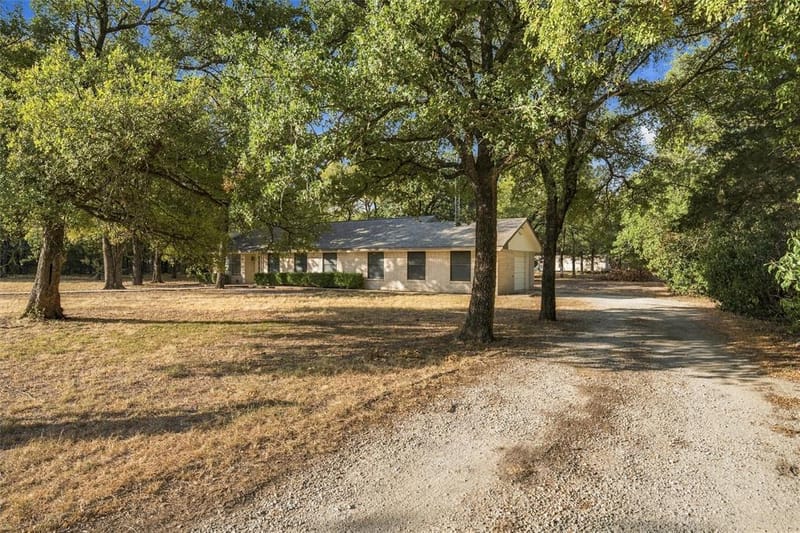167 Tall Timber Trail, Whitney TX 76692 - Photo 2