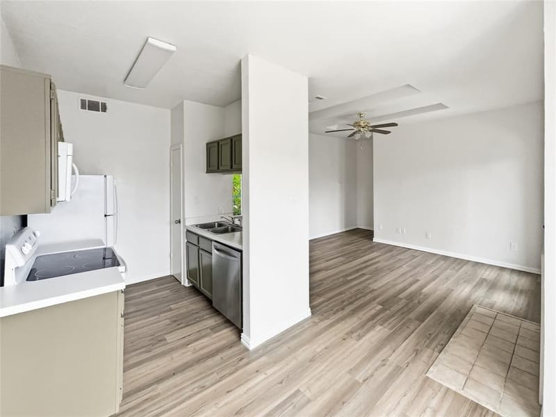 7126 Holly Hill Drive # 304, Dallas TX 75231 - Photo 5