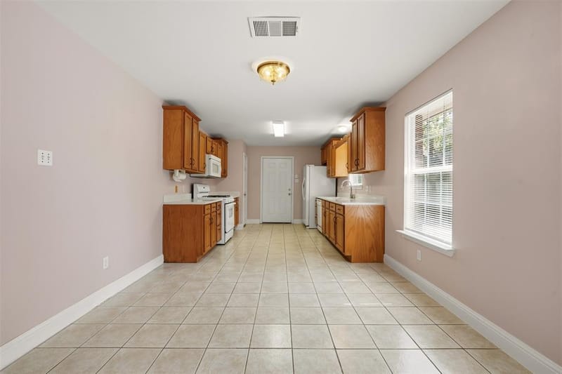 3102 Weisenberger Drive, Dallas TX 75212 - Photo 13