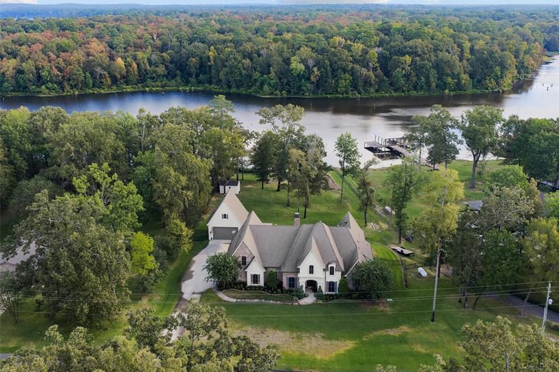 2696 Cypress Village Drive, Benton LA 71006