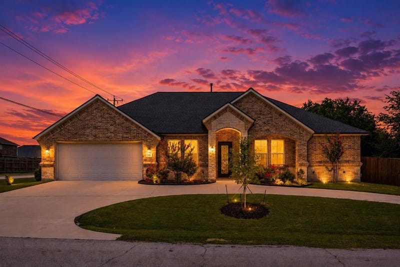 101 Sycamore Lane, Roanoke TX 76262